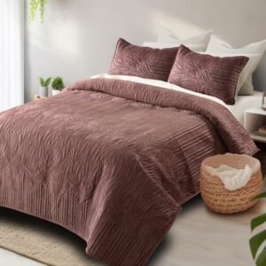 Newlywed Bedding Set | Bed sheet and Quilted Bedspread set