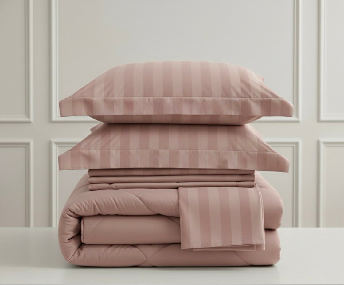 Rose Quartz 6 pcs Luxury Complete bedding Set | Bedsheet, Comforter and Cushion Cover - Image 5